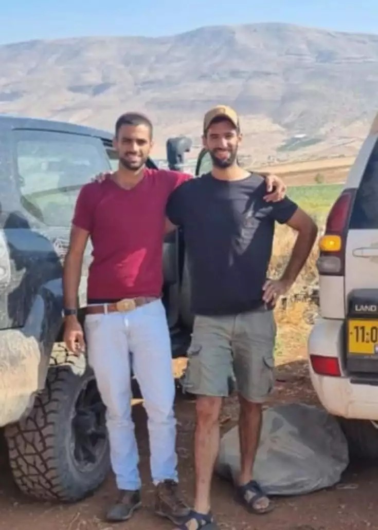 משה שרביט (מימין) יחד עם אחיו הראל הי"ד שנפל בעזה