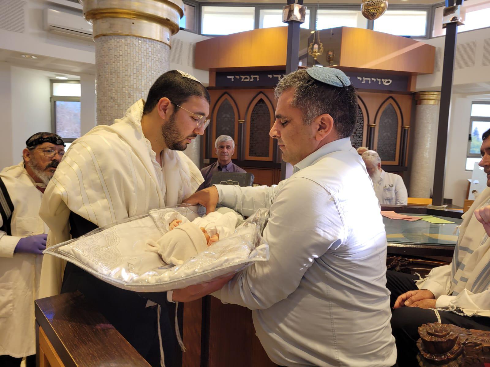 השר סופר בברית