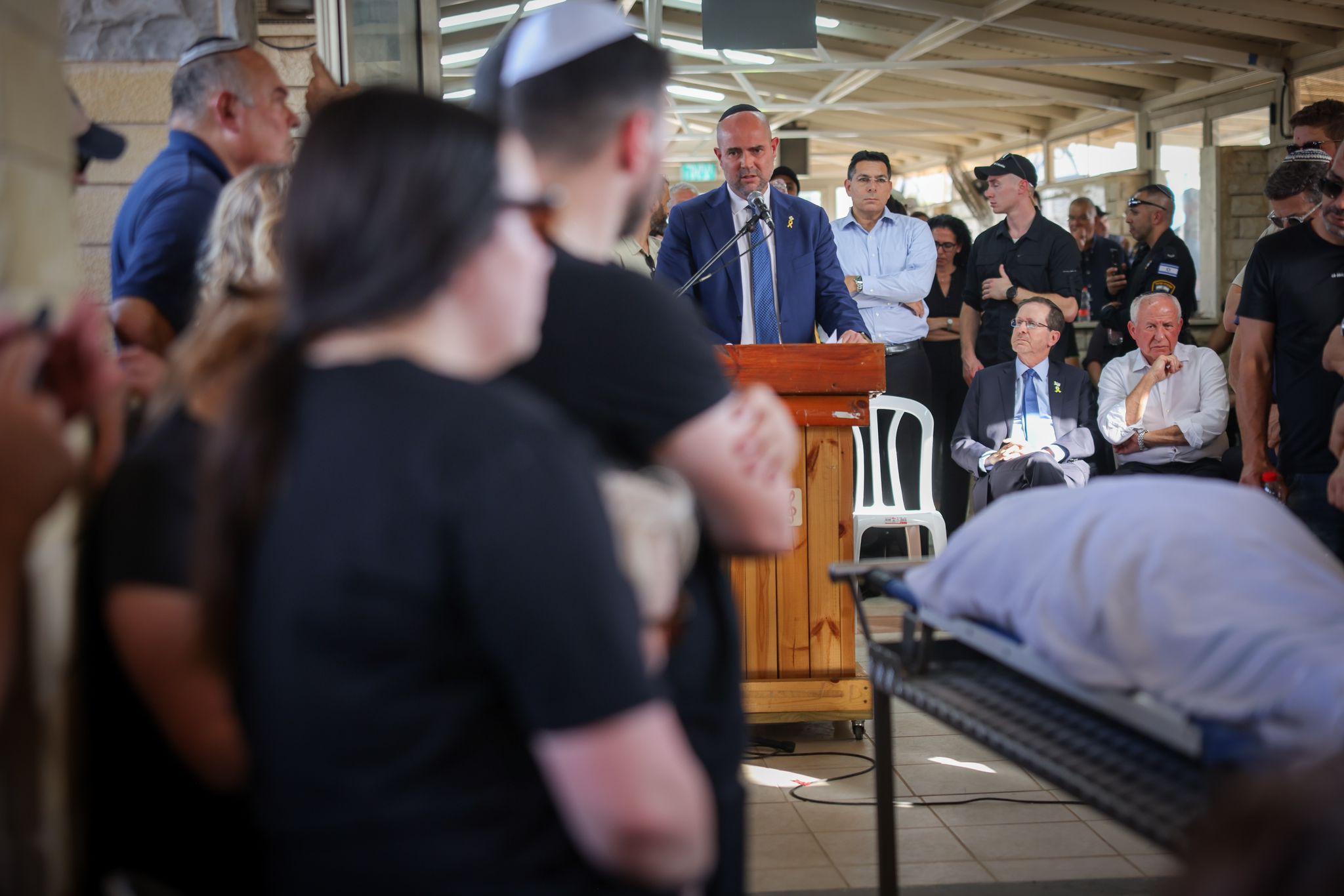 יו"ר הכנסת אמיר אוחנה בהלוויתו של דוד לוי