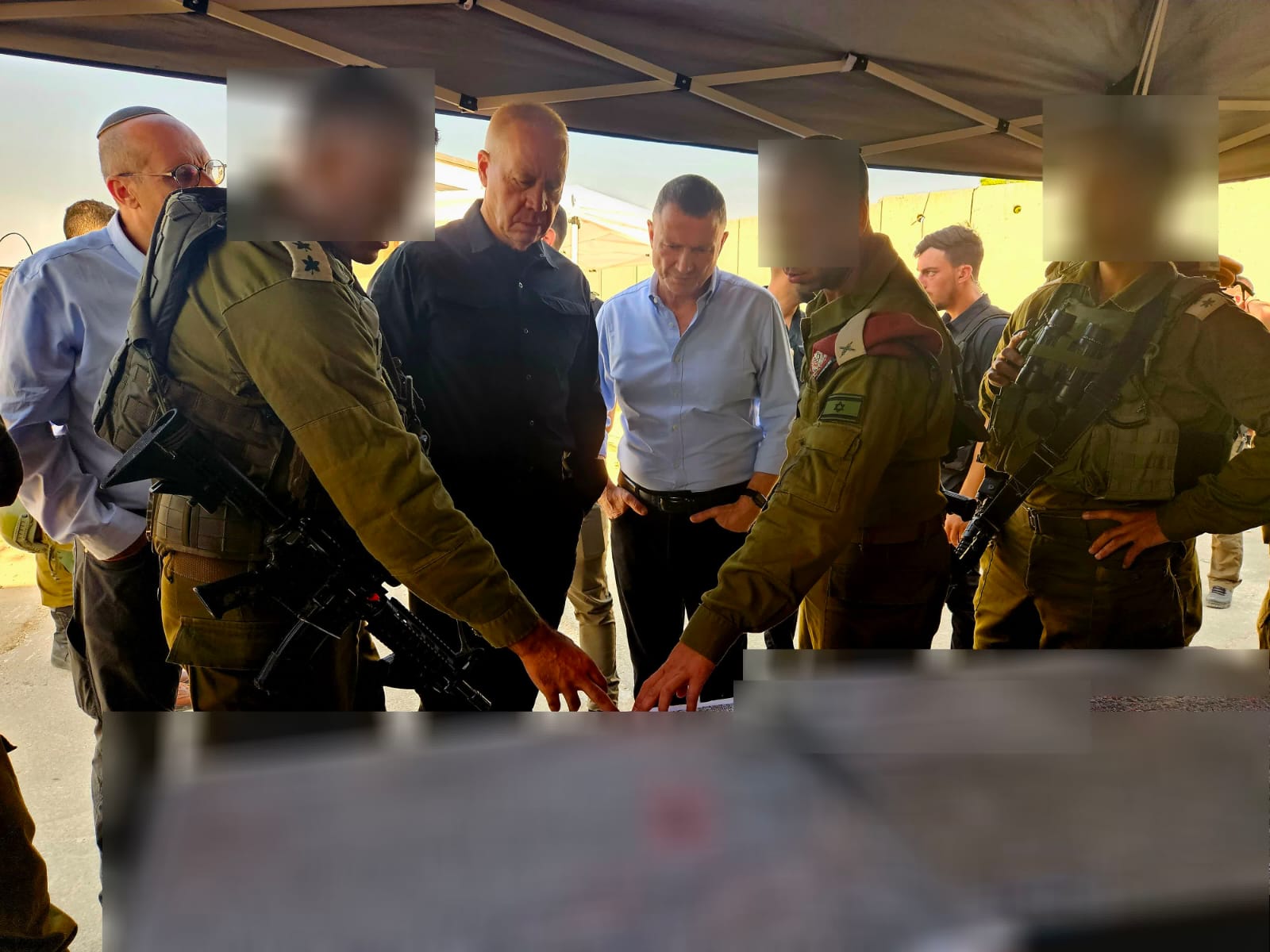 אדלשטיין וגלנט בסיור