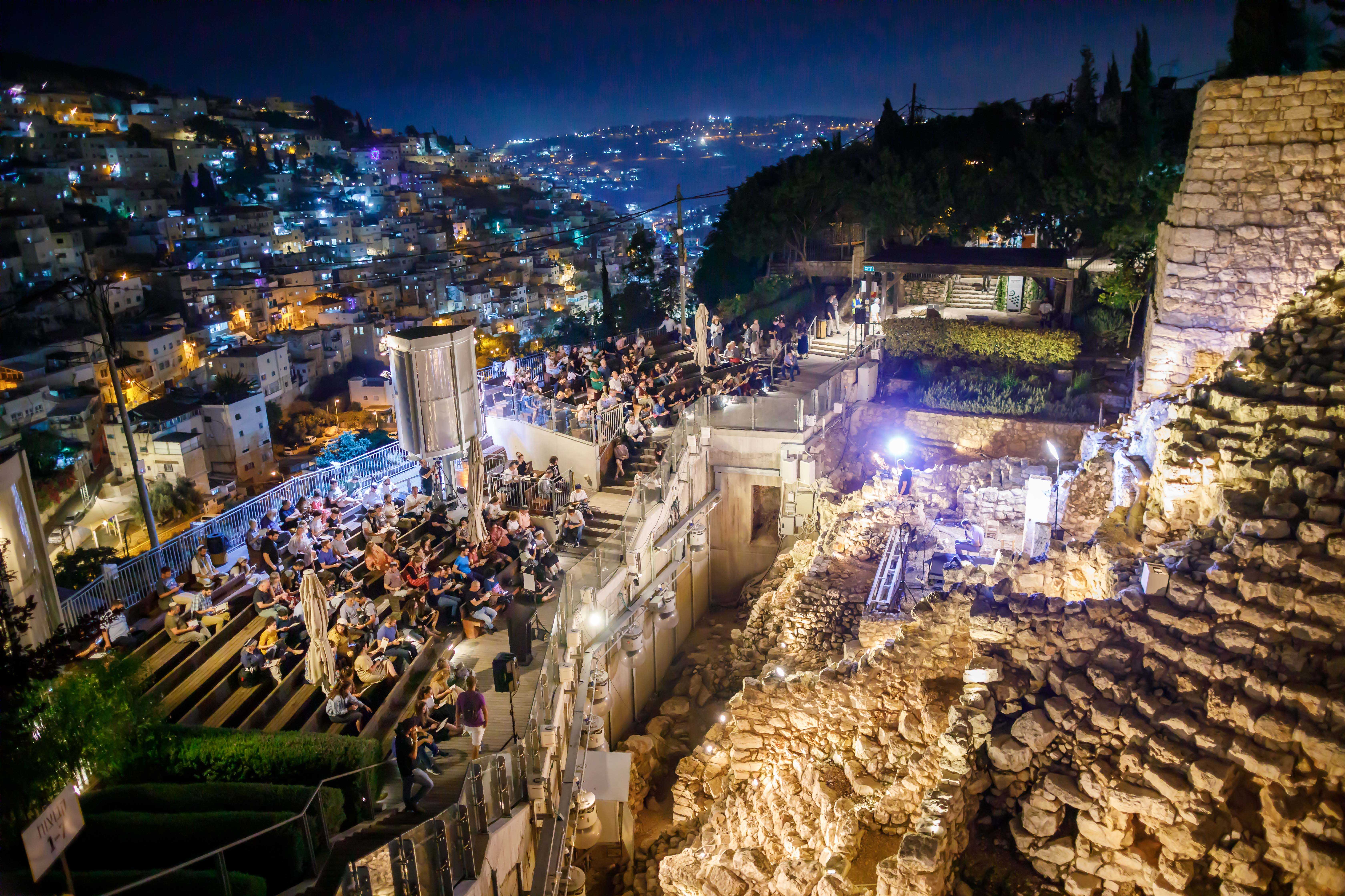 סללעים נשברים