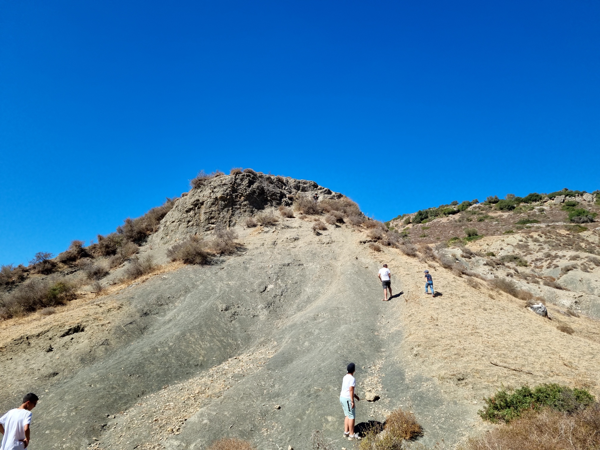 הר געש באמצע הכרמל 