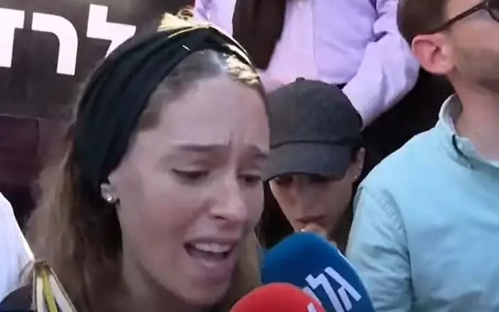 אביטל, אשתו של נגד המילואים העצור