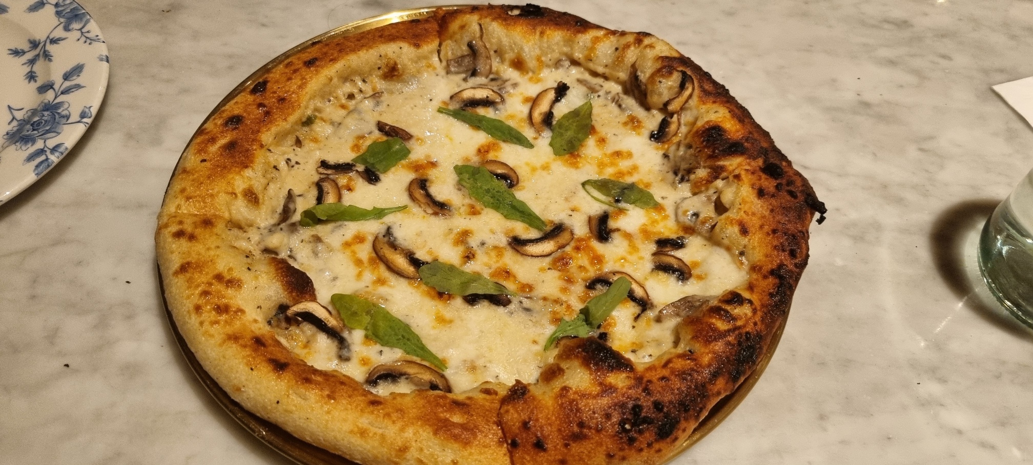 פיצה רומאית