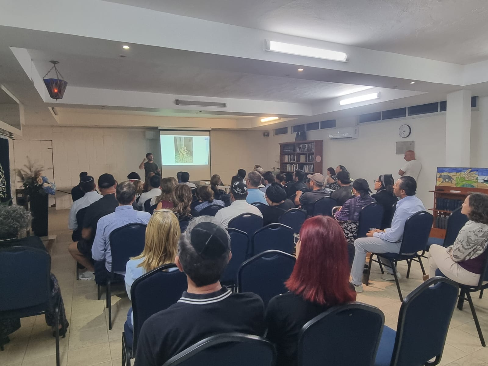 הרצאה על גיבורי חרבות ברזל ליהודי התפוצות