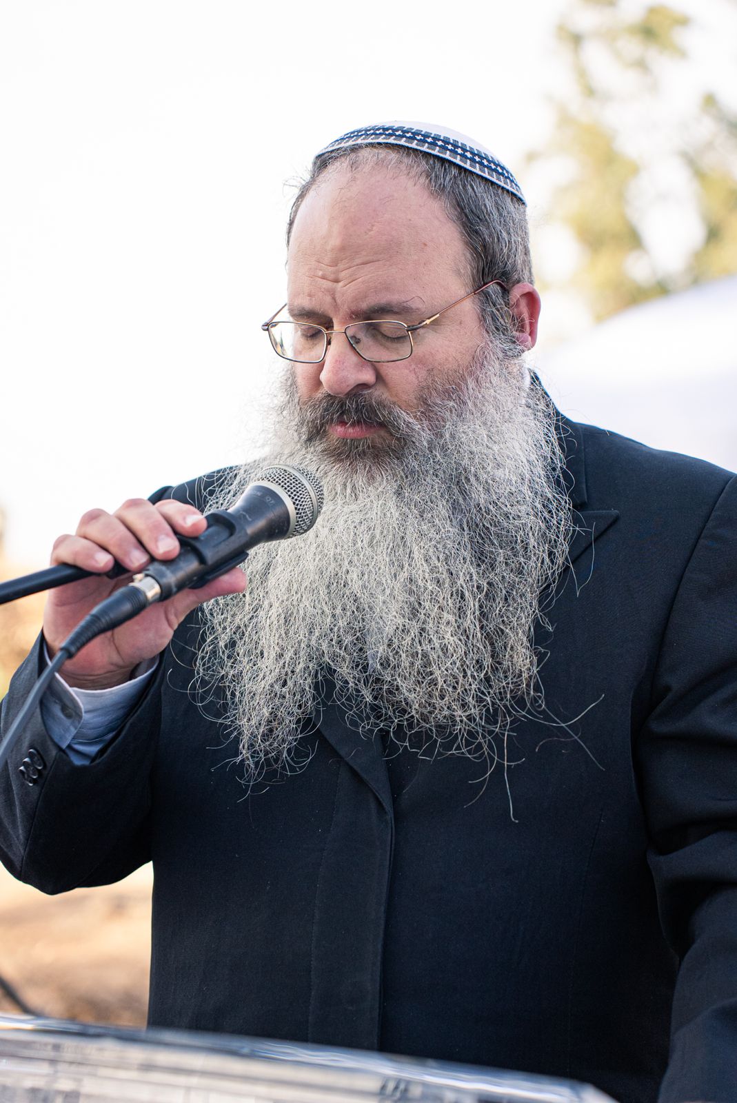 הרב מאיר קץ בהנחת אבן הפינה