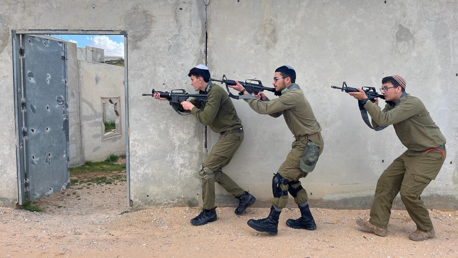 הפנימייה הצבאית