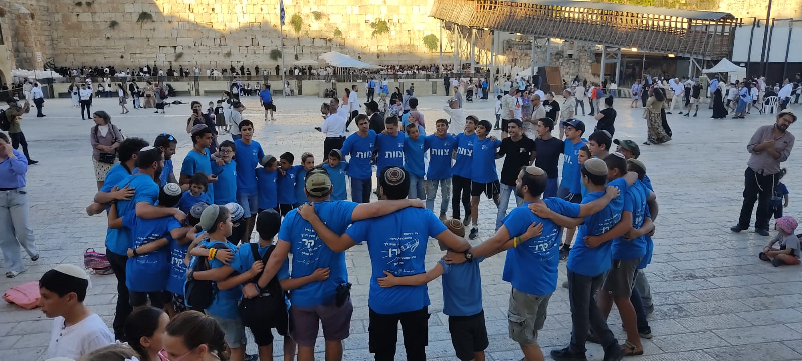 הילדים שלה בפעילות של קרן קובי מנדל