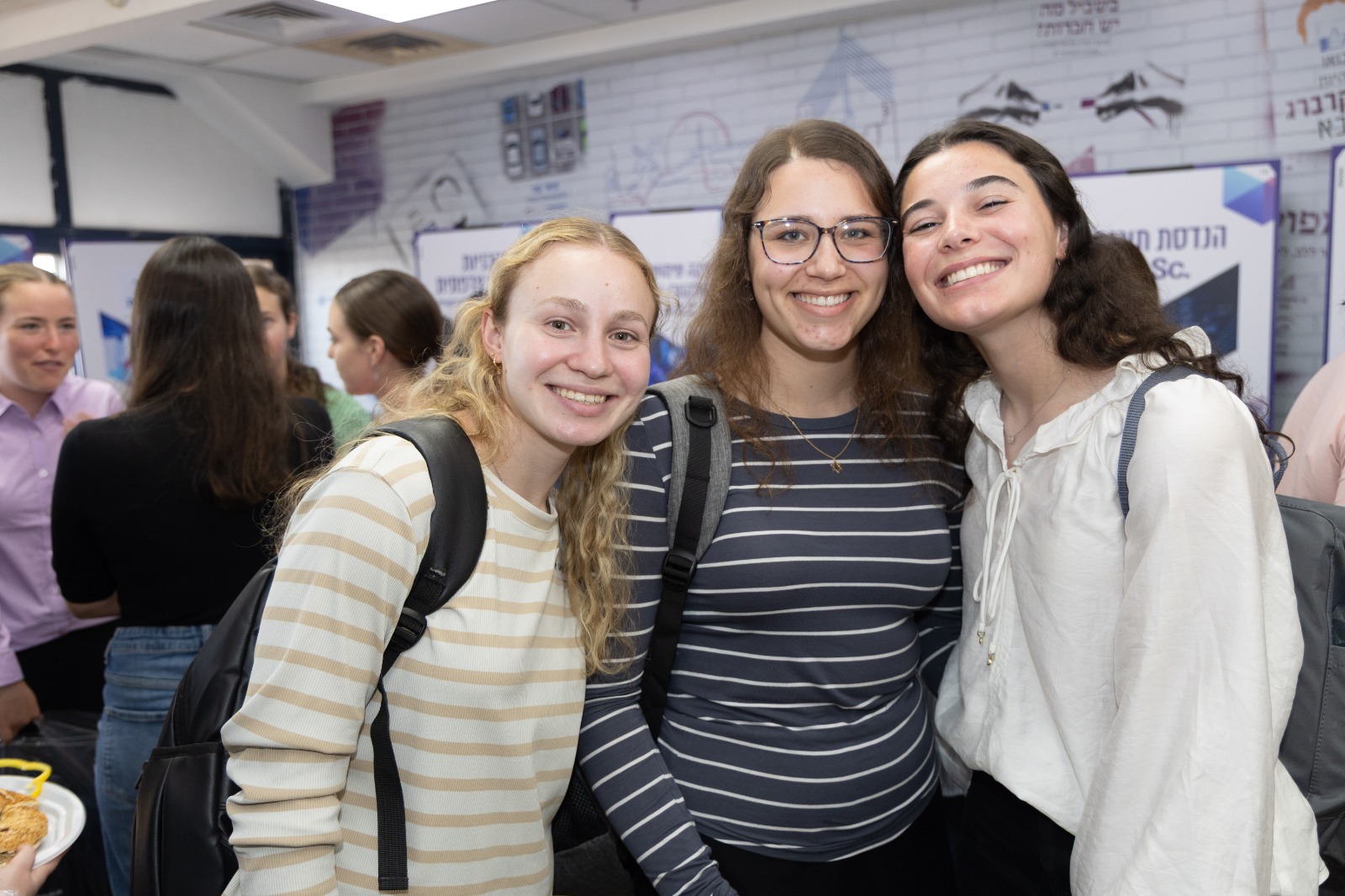 פותחות סמסטר בקמפוס טל 