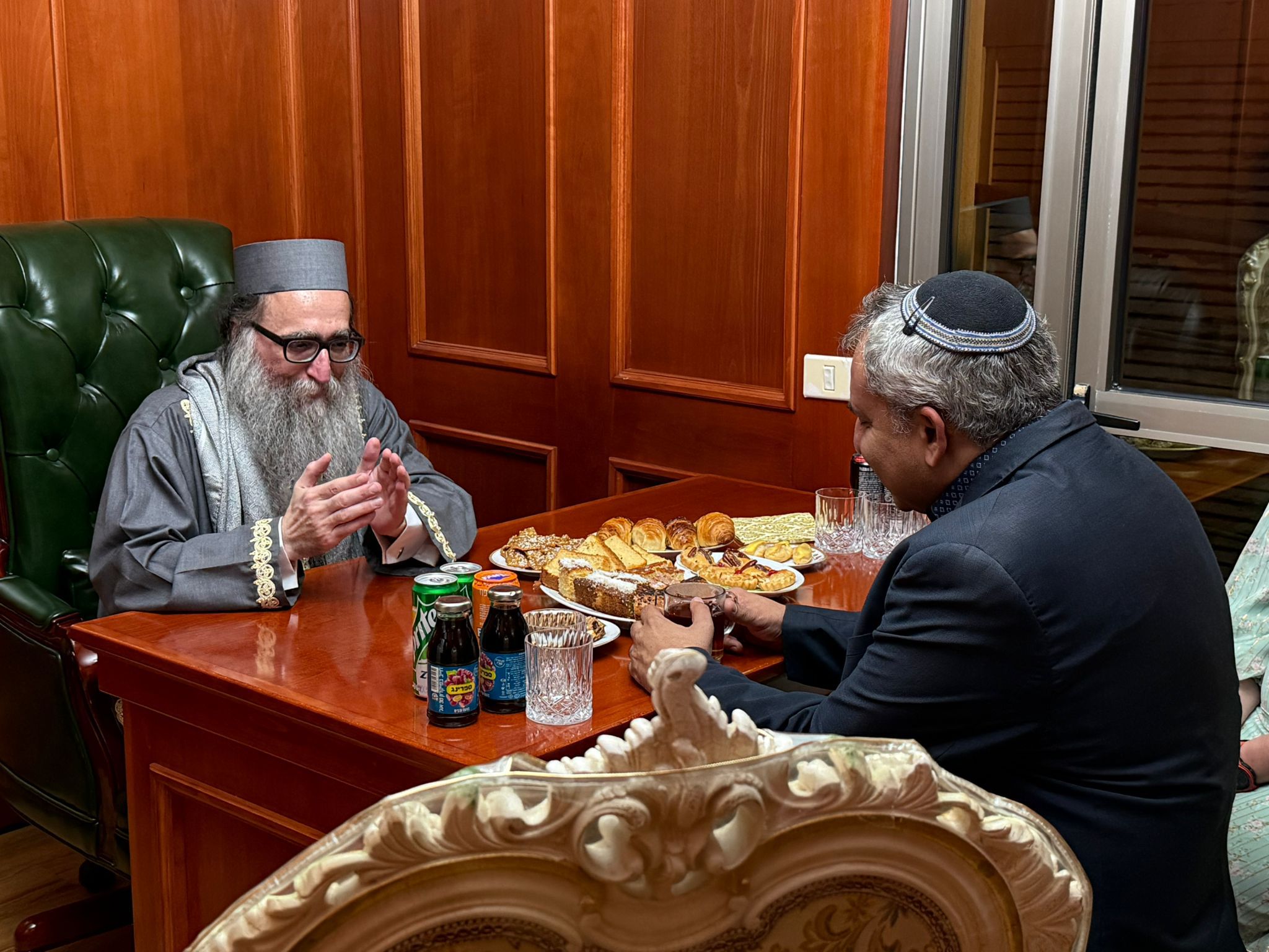 עם השר אלקין