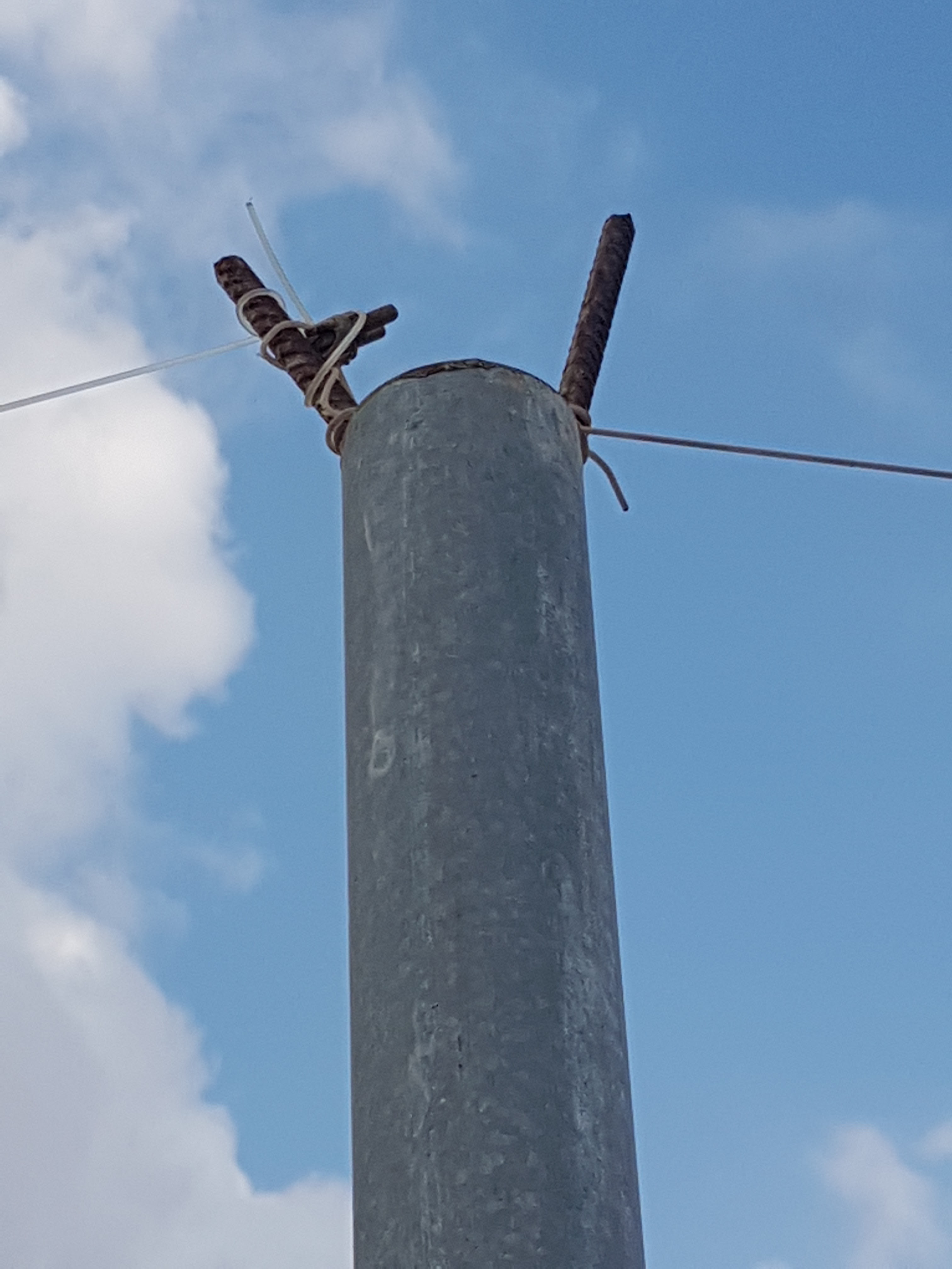 חוט שלא מונח על גבי העמוד - פסול
