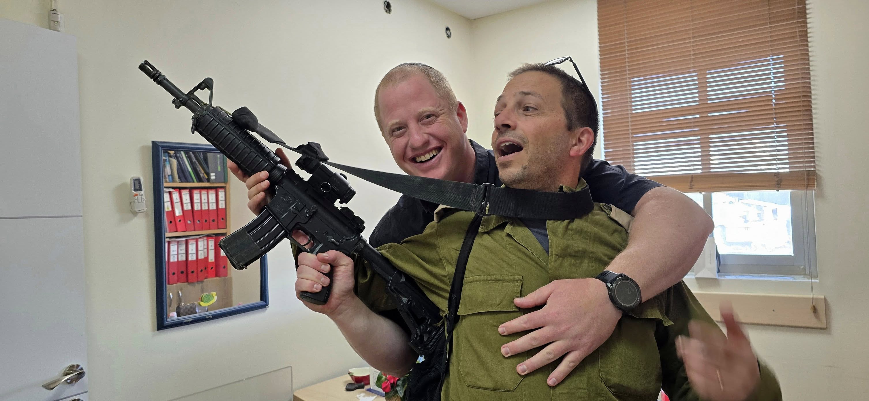 צבי גולברג עם איתן אורבך ז"ל