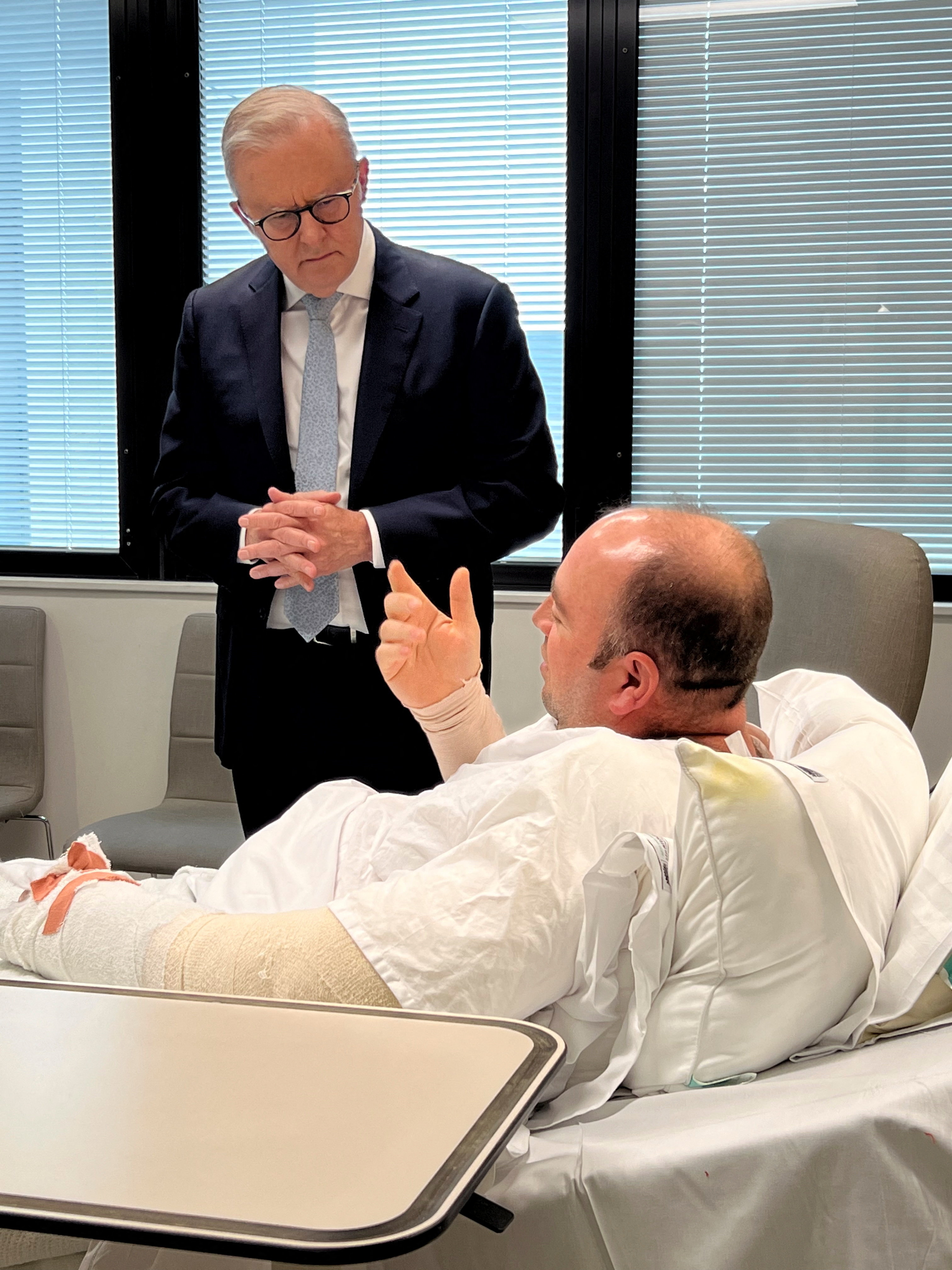 אלבניזי עם אחמד אל-אחמד