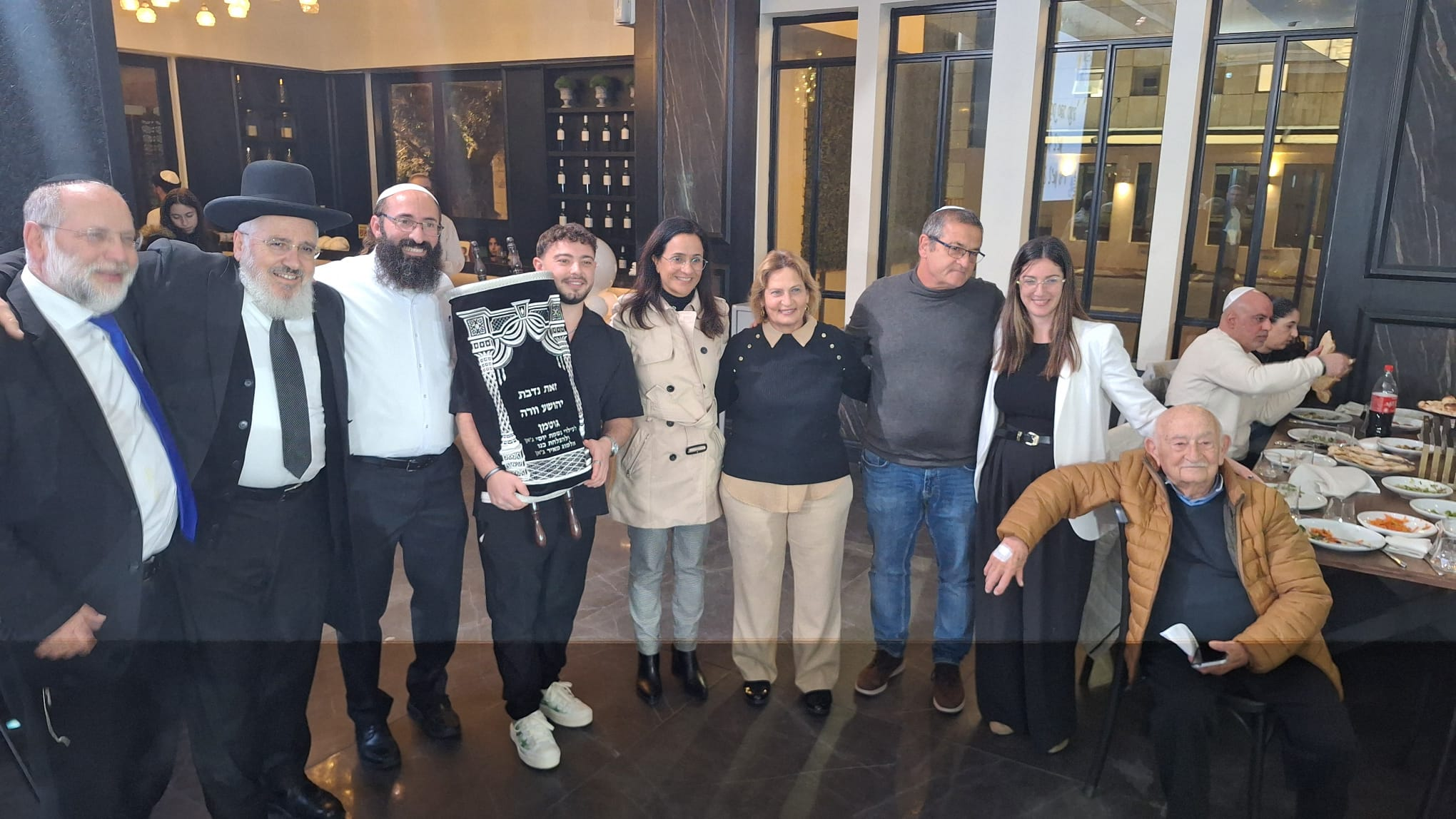 הכנסת ספר התורה