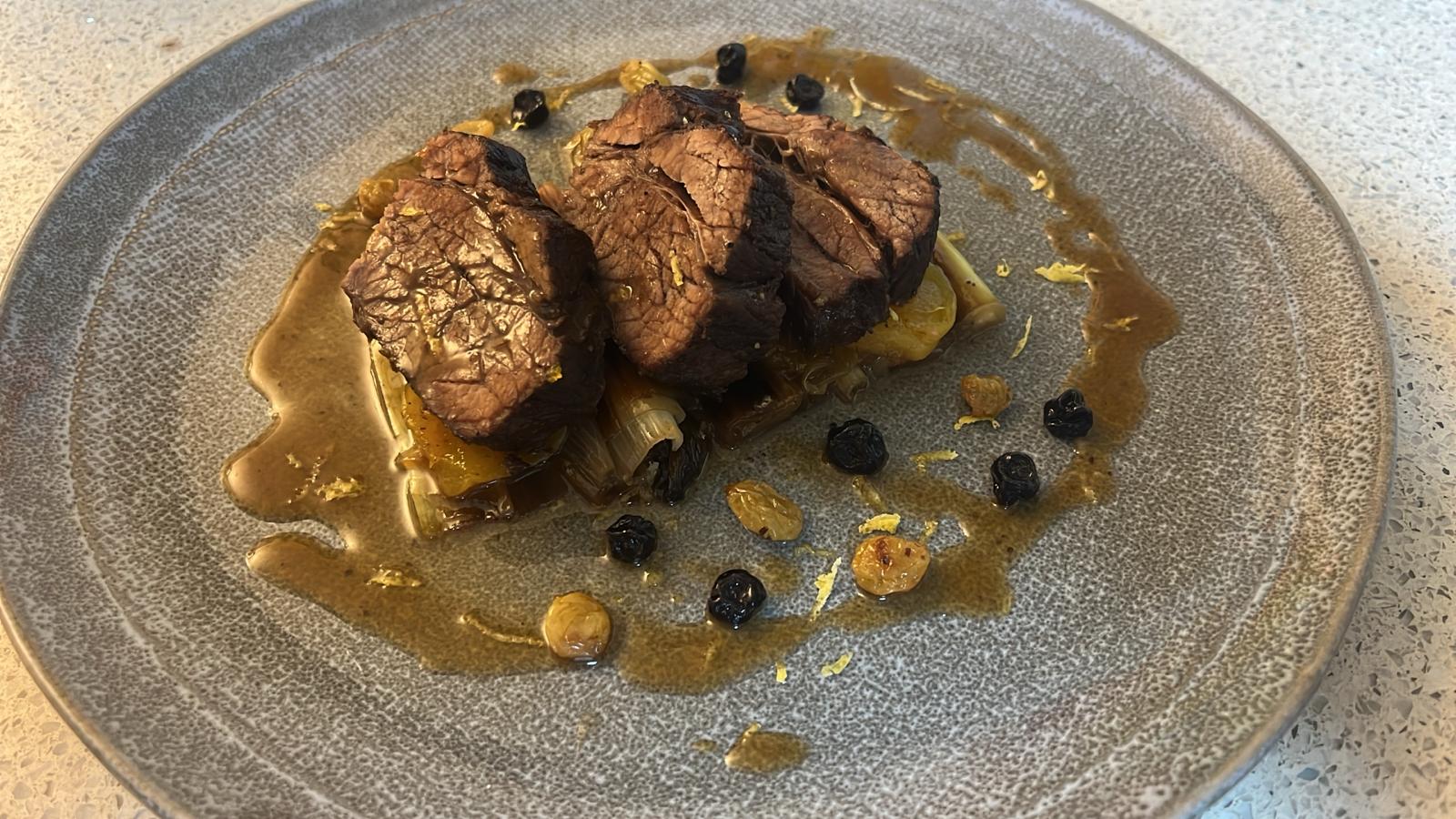 צוואר לסדר ט"ו בשבט, הצעת הגשה