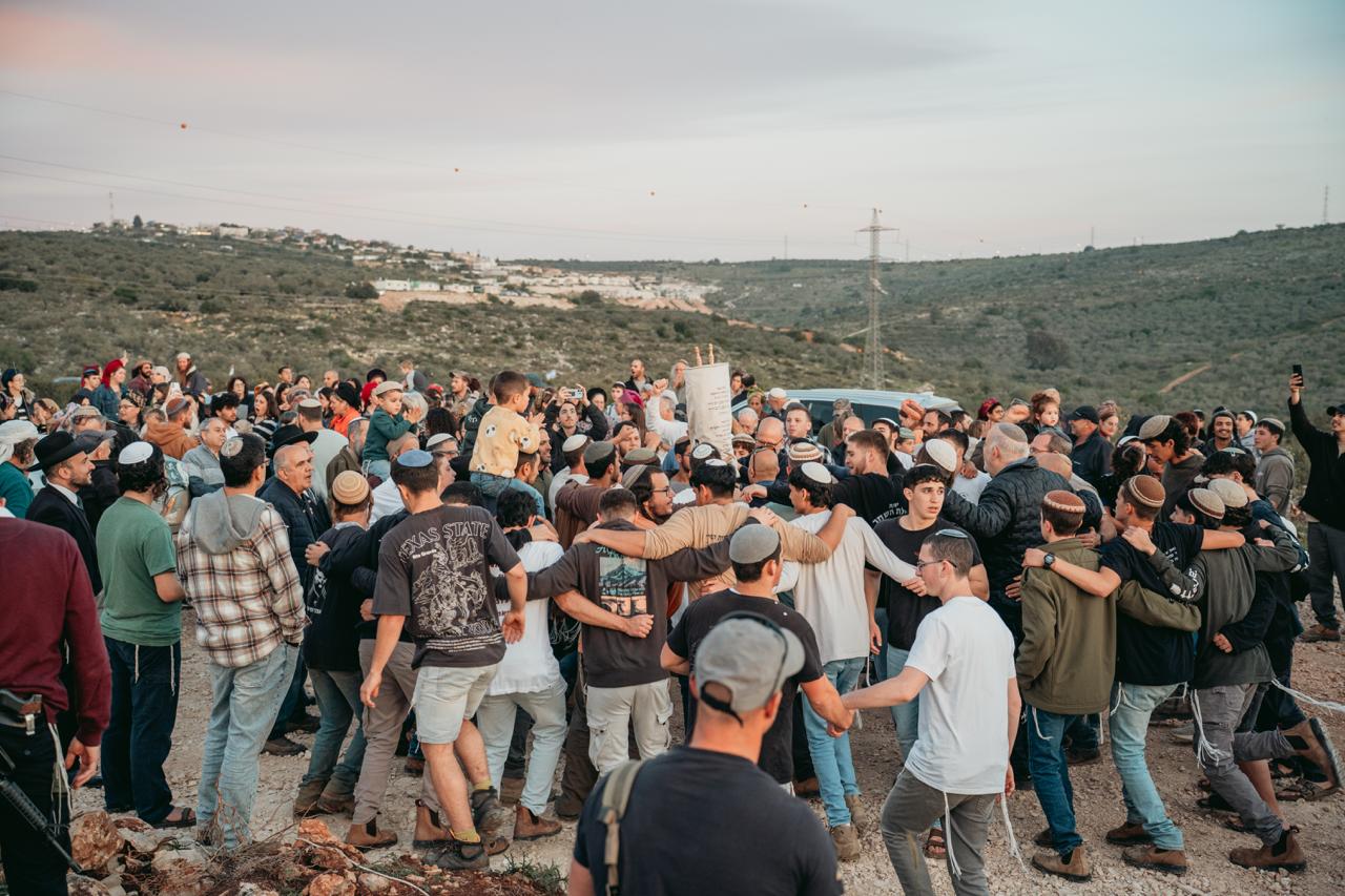 הכנסת ספר תורה לע"נ דורון ניר צבי