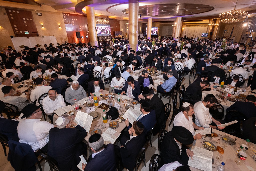 מסיימים מסכת. לומדי הדף