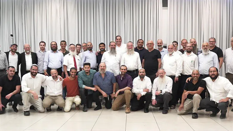 בוגרי מכללת צמאה נפשי