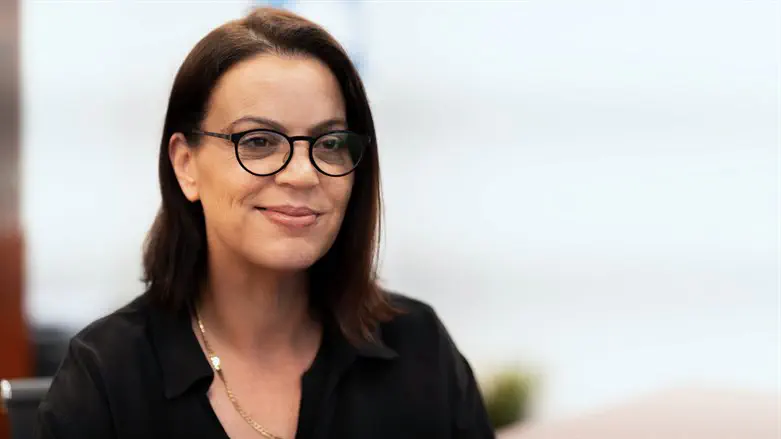 גלית דיסטל אטבריאן