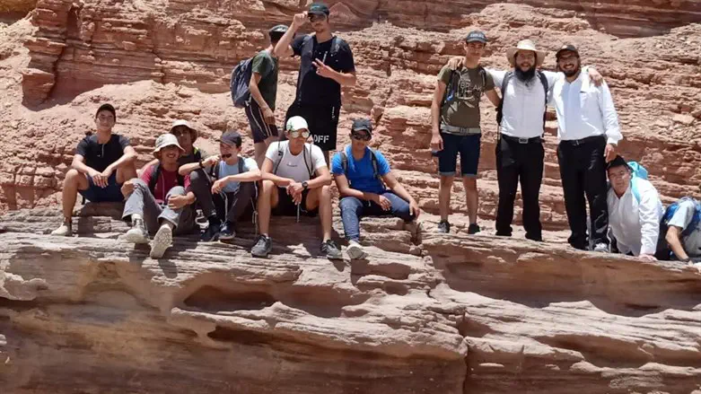 תלמידי הישיבה בטיול