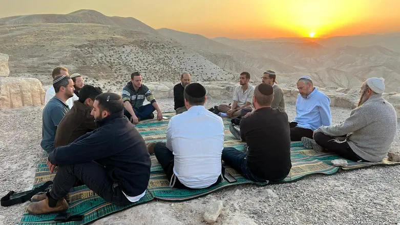 דמיון נובע במדבר