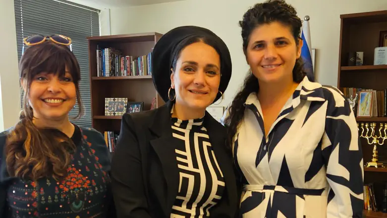 סון הר-מלך, השכל ובלוי חנוכה