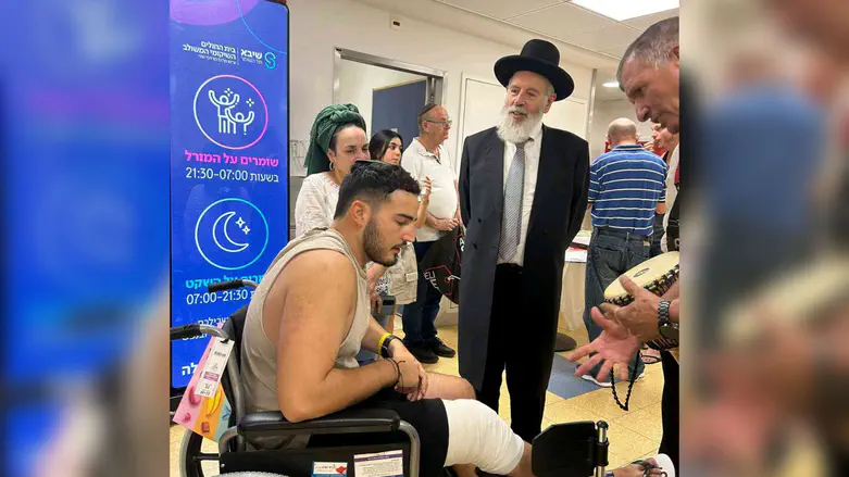 הרב איגרא בבית החולים