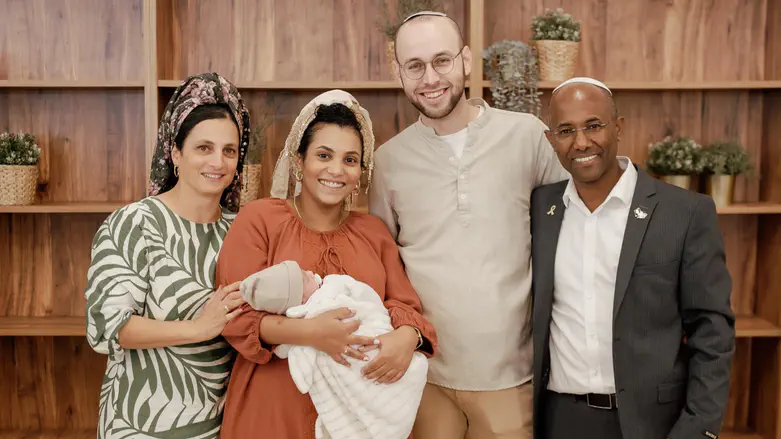 ח"כ סולומון ומשפחתו בברית