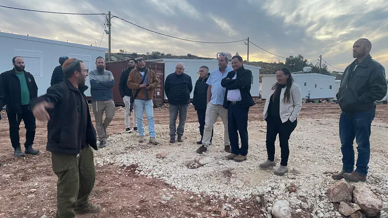 גאל גרינוולד בסיור