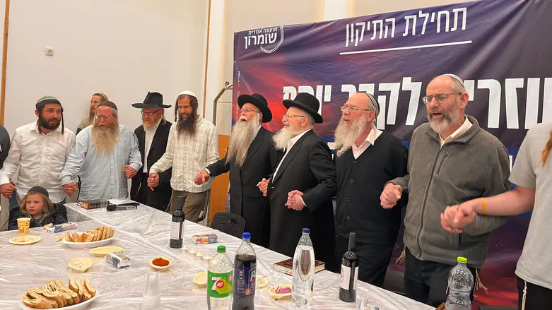 הרבנים בהתוועדות