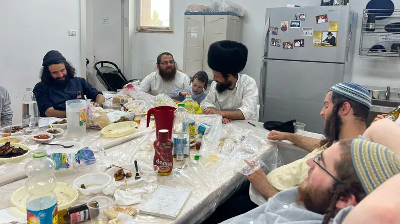 הרב שמואל שילה בהתוועדות