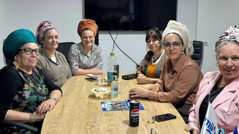 חברות השדולה עם הרבנית אליהו