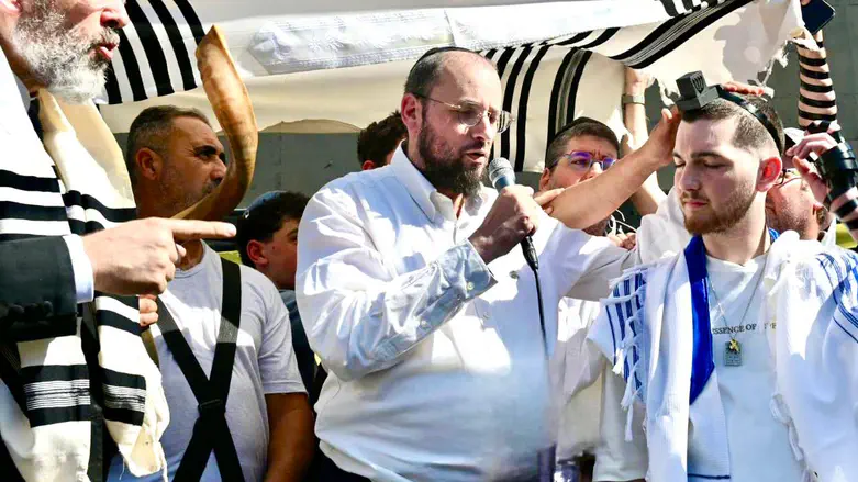 כהן בברכת כהנים