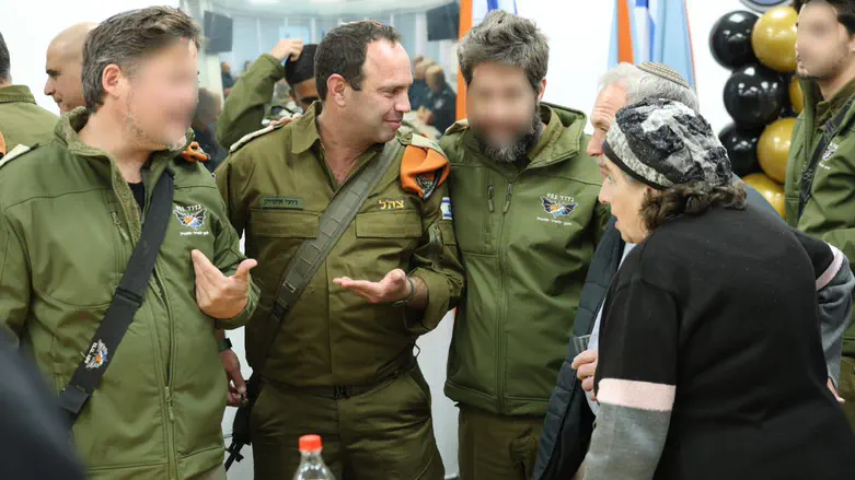 רועי אינדיק