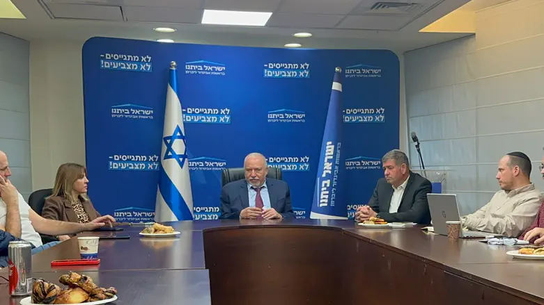 חברי המטה במפגש