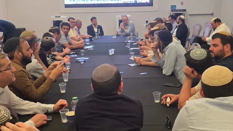 הענקת מגן "הספרא והסייפא"