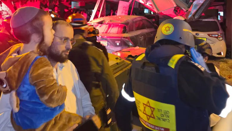 כהן עם בנו בזירה