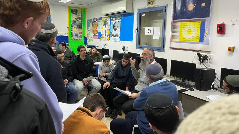 השיעור במרחב מוגן