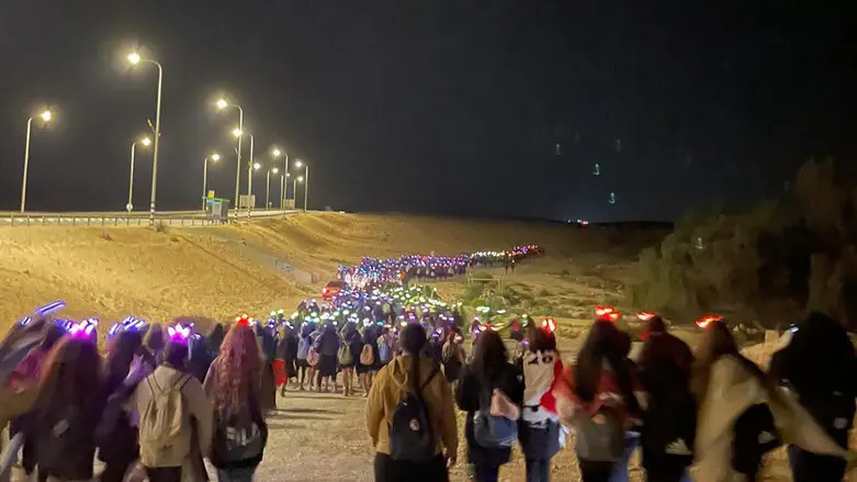 חניכות מגרעין קמה