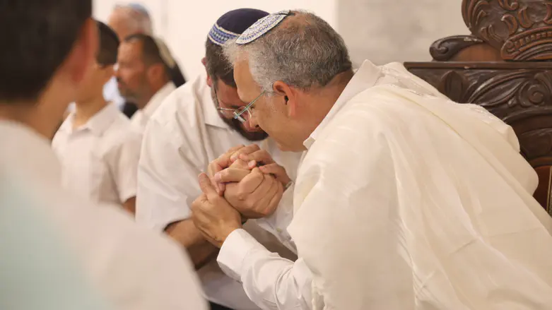 שי אלון בברית