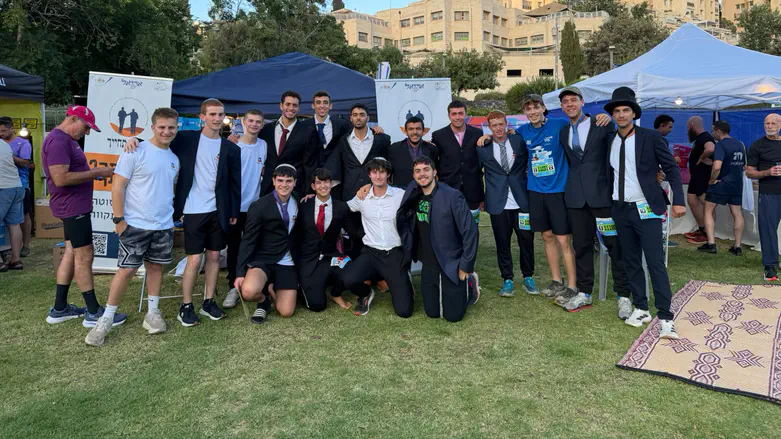משתתפי המרוץ