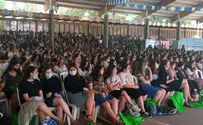 1300 בנות אולפנה  הגיעו לבקר בבקו"ם