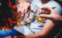 יפן דורשת מהצעירים: שתו יותר אלכוהול