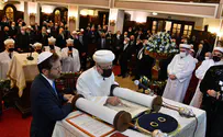 שופר ומחיאות כפיים לנשיא הרצוג בבית הכנסת