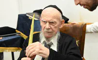 הרב אדלשטיין בחר "בריסקע לולב" • גלריה